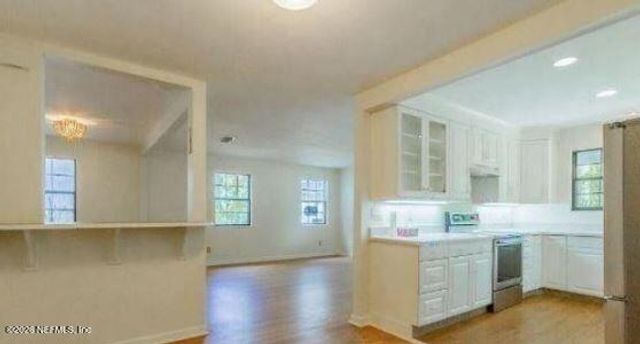 365 9TH Street, Atlantic Beach, FL 32233