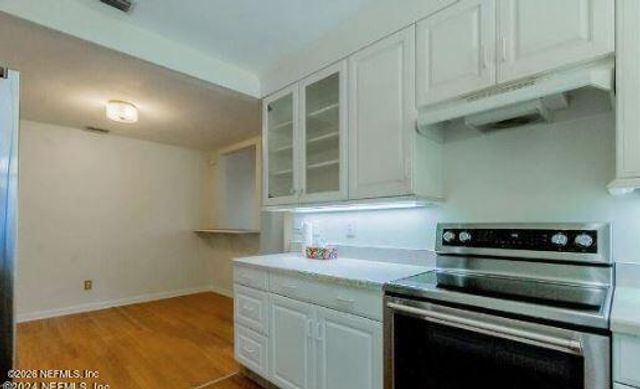 365 9TH Street, Atlantic Beach, FL 32233