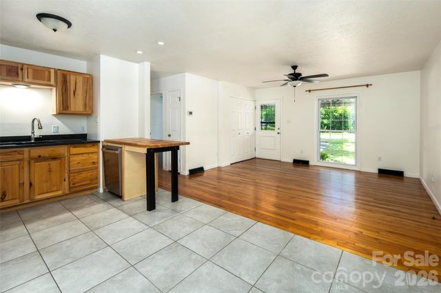 201 Fayetteville Street, Asheville, NC 28806