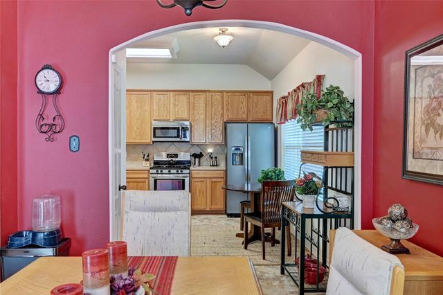 9227 Hidden Lake E, Magnolia, TX 77354