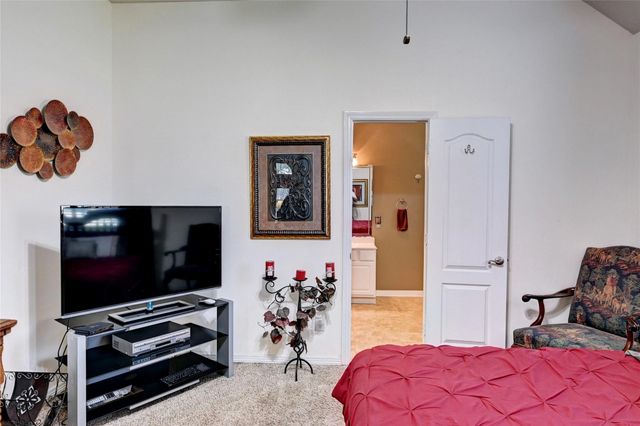 9227 Hidden Lake E, Magnolia, TX 77354