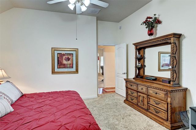 9227 Hidden Lake E, Magnolia, TX 77354