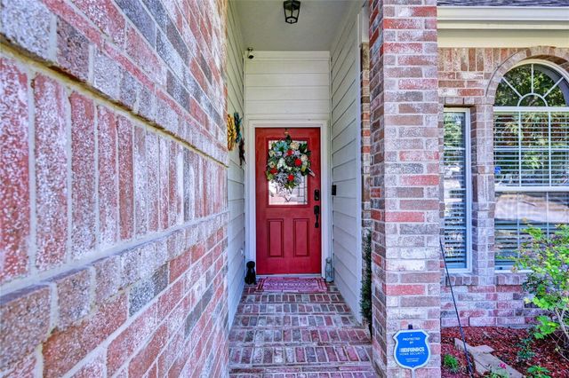 9227 Hidden Lake E, Magnolia, TX 77354