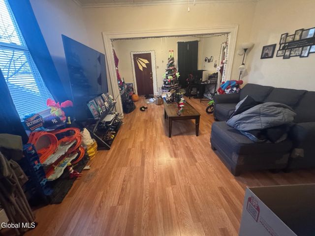 9 Broadway, Cohoes, NY 12047