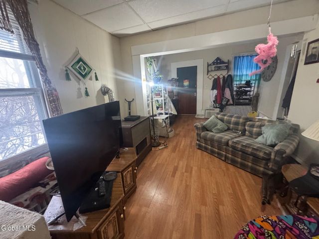 9 Broadway, Cohoes, NY 12047