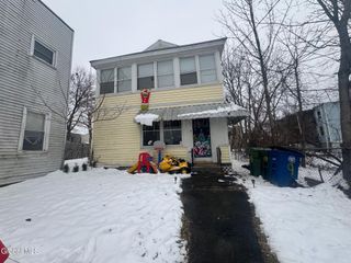 9 Broadway, Cohoes, NY 12047