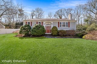 15 Pine Valley Rd, Barnstable, MA 02601