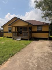 912 E 1st Street, Mission, TX 78572