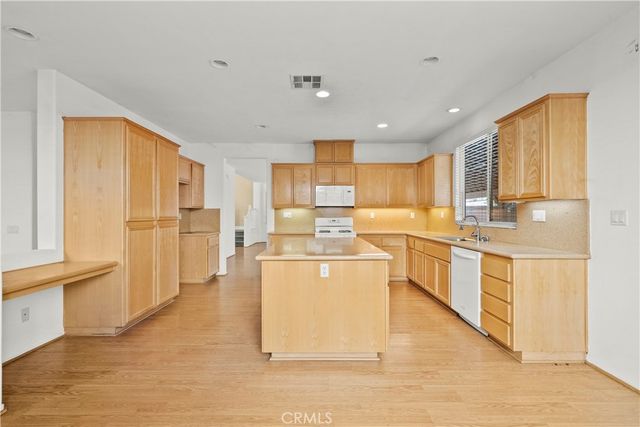 43341 Elizabeth, Lancaster, CA 93535