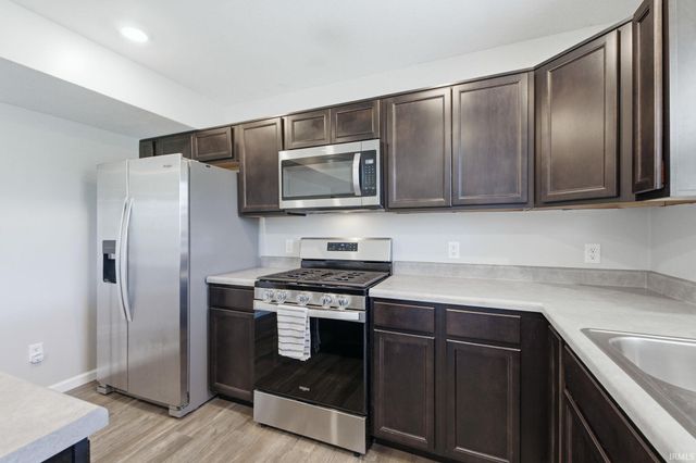 4809 Carson Court, Woodburn, IN 46797