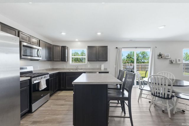 4809 Carson Court, Woodburn, IN 46797
