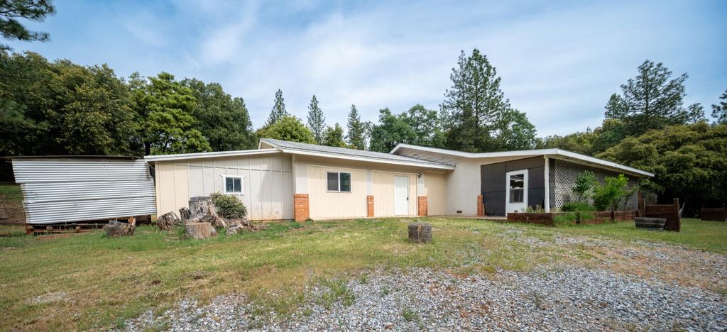20045 Jesus Maria Rd, Mokelumne Hill, CA 95245
