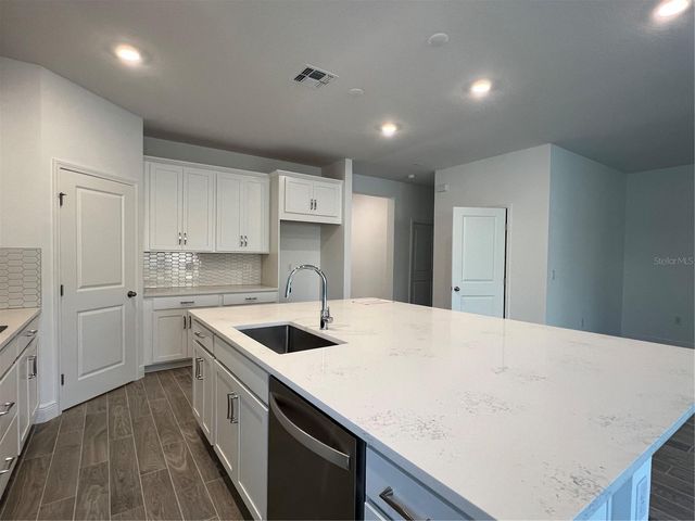 1703 CADENCE STREET, Minneola, FL 34715