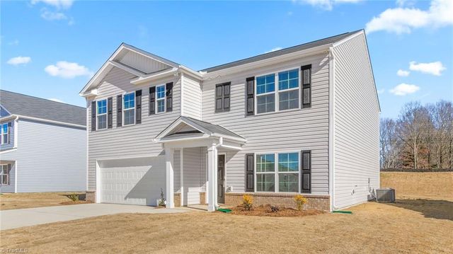 207 Birch Tree Way, Mayodan, NC 27027