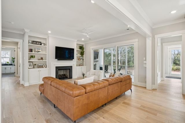 964 Pine Hollow Road, Mount Pleasant, SC 29464