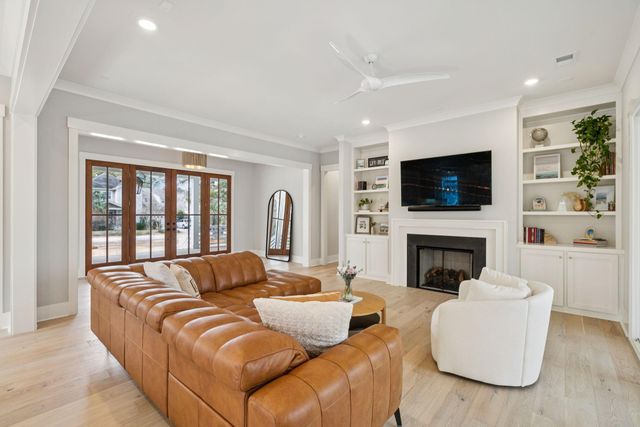 964 Pine Hollow Road, Mount Pleasant, SC 29464