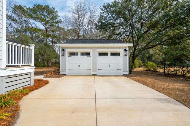 964 Pine Hollow Road, Mount Pleasant, SC 29464