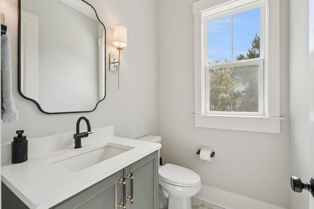 964 Pine Hollow Road, Mount Pleasant, SC 29464