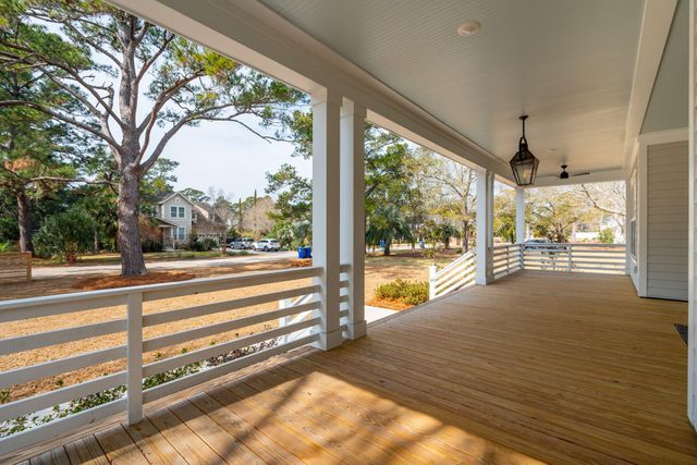 964 Pine Hollow Road, Mount Pleasant, SC 29464