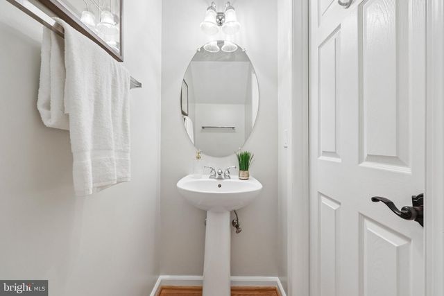 5091 DONOVAN DR, Alexandria, VA 22304