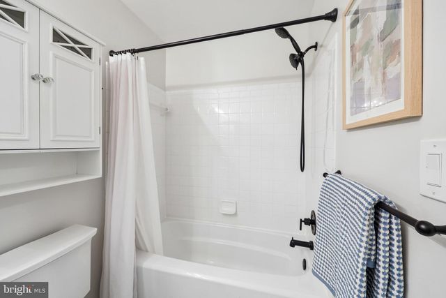 5091 DONOVAN DR, Alexandria, VA 22304