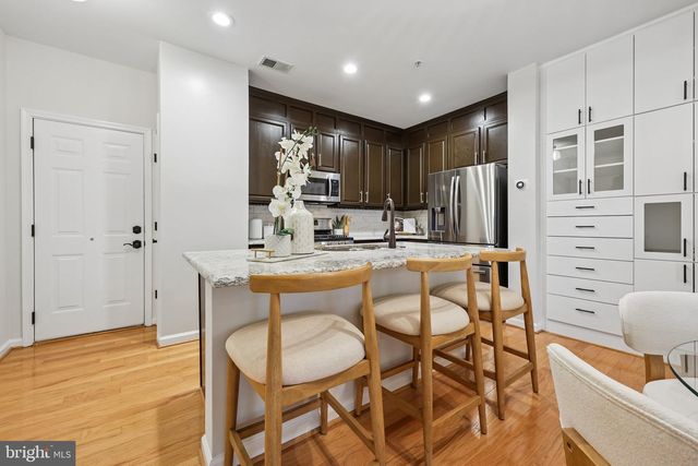 5091 DONOVAN DR, Alexandria, VA 22304