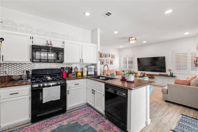 9105 Chenin Avenue, Las Vegas, NV 89129