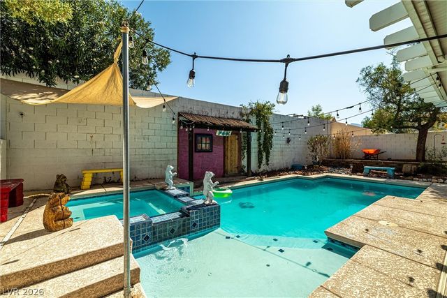 9105 Chenin Avenue, Las Vegas, NV 89129