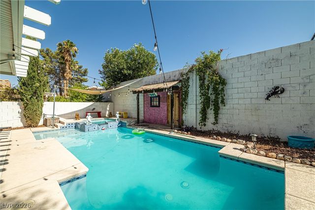 9105 Chenin Avenue, Las Vegas, NV 89129