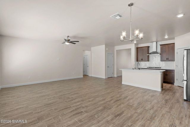 3518 King Fisher Street, Las Cruces, NM 88012