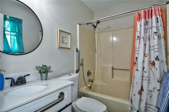 1512 Eagleton Ln, Virginia Beach, VA 23455