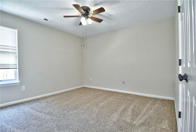 1512 Eagleton Ln, Virginia Beach, VA 23455