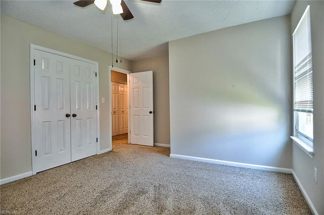 1512 Eagleton Ln, Virginia Beach, VA 23455