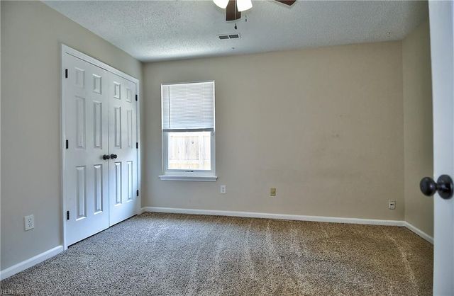 1512 Eagleton Ln, Virginia Beach, VA 23455