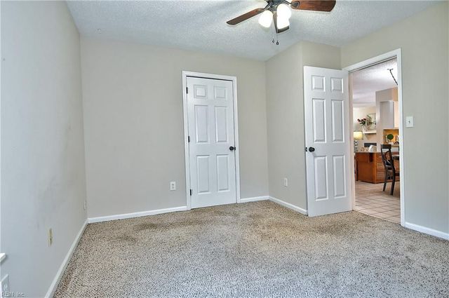 1512 Eagleton Ln, Virginia Beach, VA 23455
