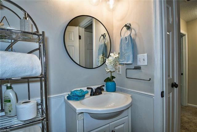 1512 Eagleton Ln, Virginia Beach, VA 23455