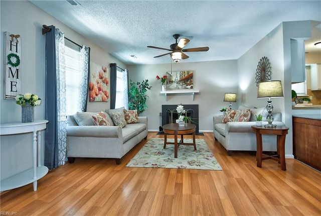 1512 Eagleton Ln, Virginia Beach, VA 23455
