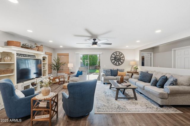 8435 E NAVARRO Circle, Mesa, AZ 85209