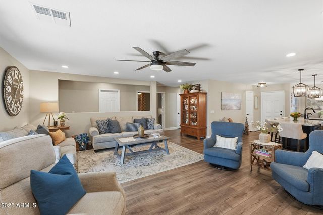 8435 E NAVARRO Circle, Mesa, AZ 85209