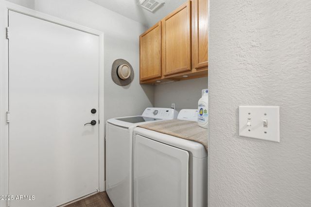 8435 E NAVARRO Circle, Mesa, AZ 85209