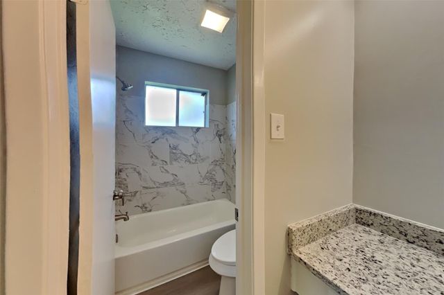 7334 Skybright Lane, Houston, TX 77095