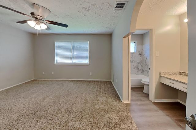 7334 Skybright Lane, Houston, TX 77095