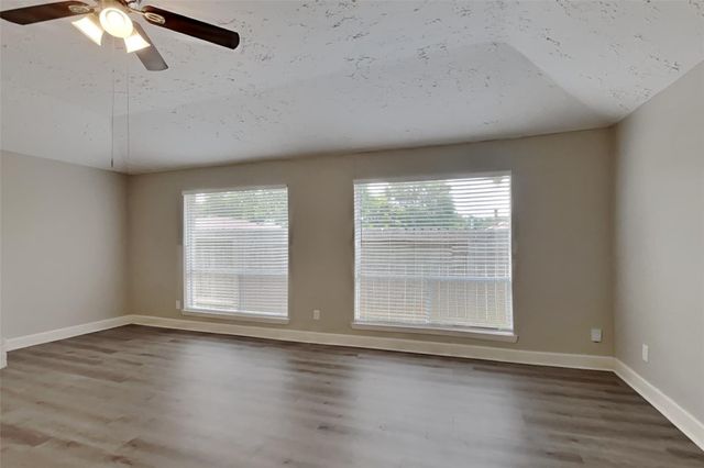 7334 Skybright Lane, Houston, TX 77095