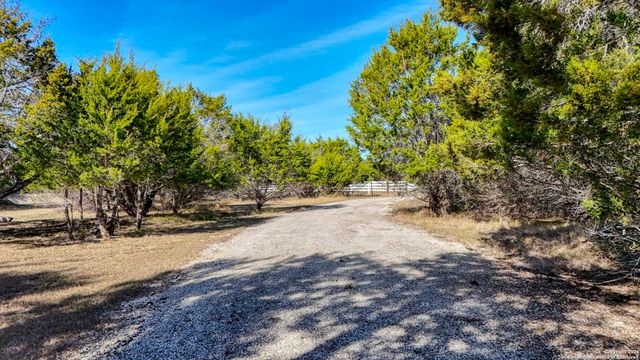 78 Brook Ridge, Boerne, TX 78015