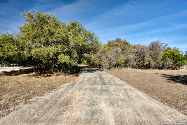 78 Brook Ridge, Boerne, TX 78015