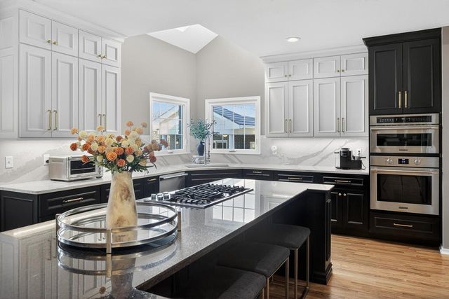 2713 N Wilderness Ct, Wichita, KS 67226