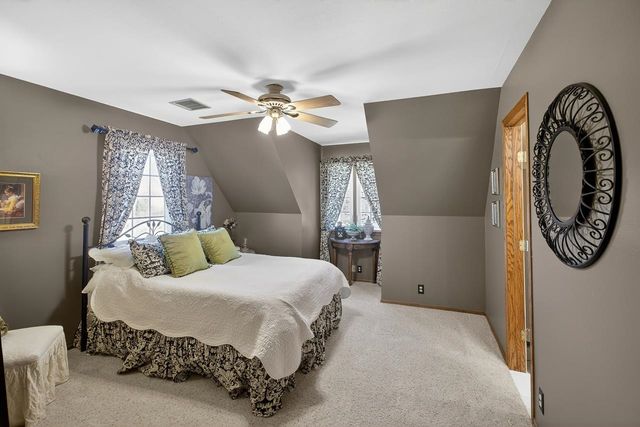 2713 N Wilderness Ct, Wichita, KS 67226