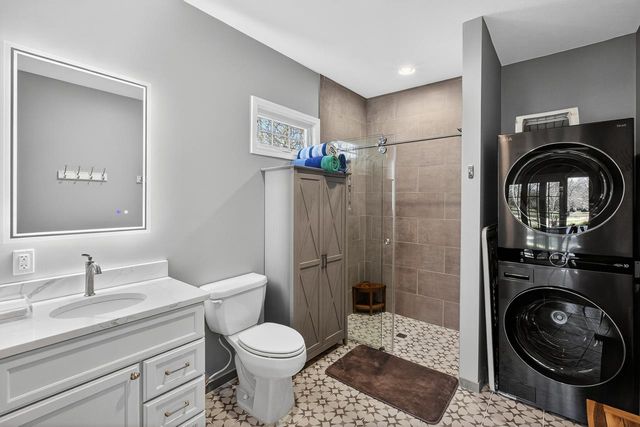 2713 N Wilderness Ct, Wichita, KS 67226