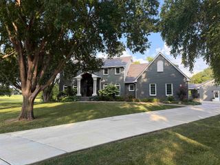 2713 N Wilderness Ct, Wichita, KS 67226