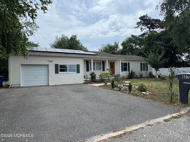 807 Deguise Street, Lanoka Harbor, NJ 08734